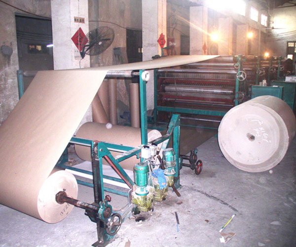 半自動分（fèn）切機（jī）