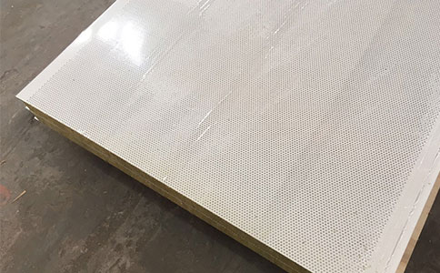 外（wài）牆（qiáng）橫裝玻璃絲棉夾芯板特點