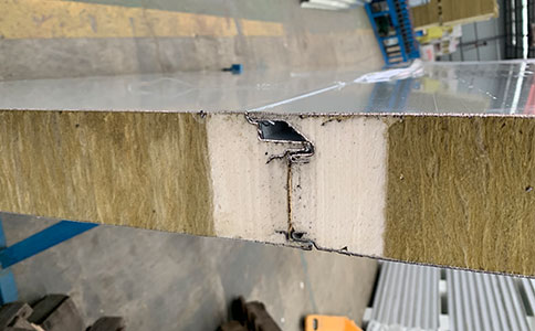 聚氨（ān）酯封邊橫裝板常識須知