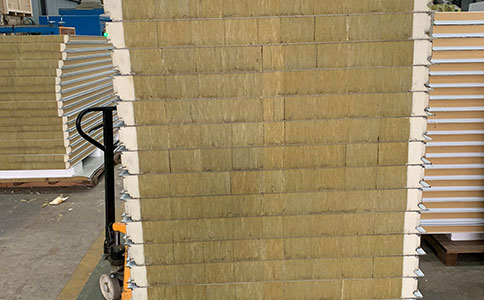 岩棉夾芯橫裝板的作用須知