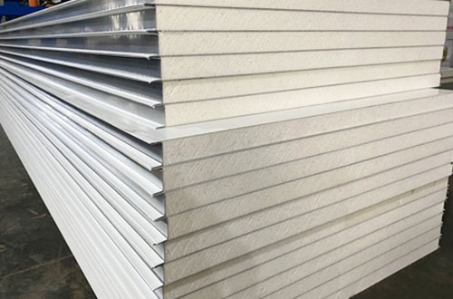 會導致彩鋼夾芯板生鏽的原因有哪（nǎ）些