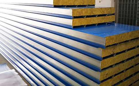 聚氨（ān）酯封邊岩（yán）棉屋麵夾（jiá）芯板